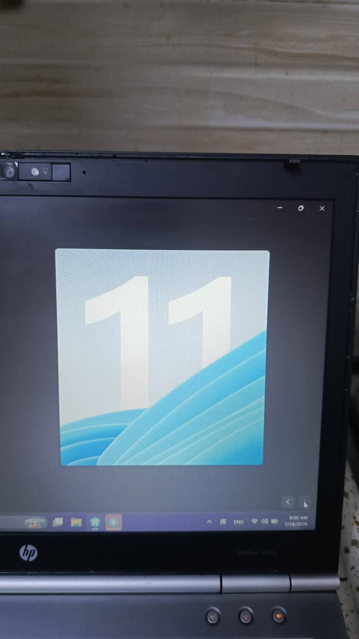 لابتوب نوع hp بحاله جيده المواصفات مذكورة بالصور السعر ١٢٥ رام 4gb  الهارد ٥٠٠gb المعالج cori5 للاتصال ***********
