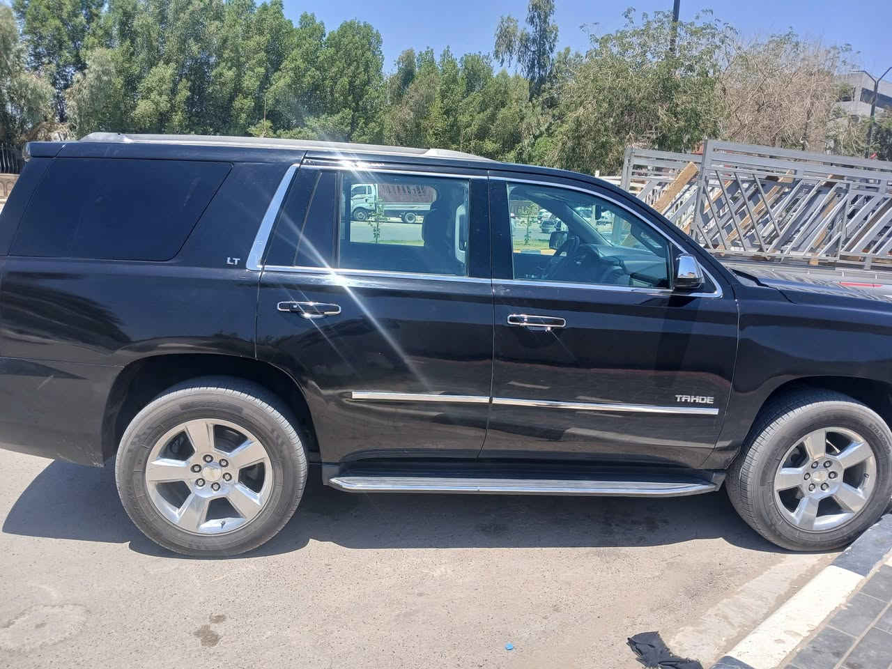 تاهو موديل 17 ادوات ادوات سياره فول مواصفات من ما عدا فورويل وفتحه سياره جديده جاهزه من كل شيء للاستفسار اتصل ***********
