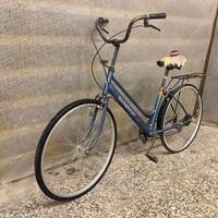 شباب هذه البايسكل للبيع ياباني اصلي شرط الفحص البايسكل نضيف بس يرادله ...