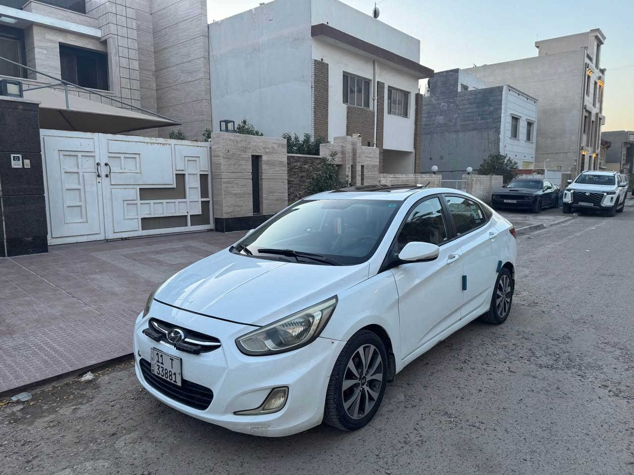 اكسنت خليجي 2016
محرك 1600
سياره فول اي نقص مابيهه سونارهه مرفق با منشور 
مكان بغداد حي الحسين 
رقم تلفون *********** بغداد, العراق
