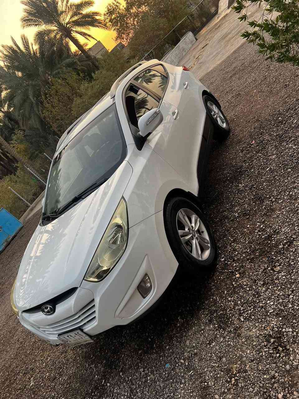 توسان ٢٠١٤ خليجي رقم بابل
مكفوله من الصبغ والتبديل 
مكينه كير حداديه جديده 
محرك ٢٠٠٠ دوش
السعر ١٤٩
للاتصال ***********
مكان السياره حله
