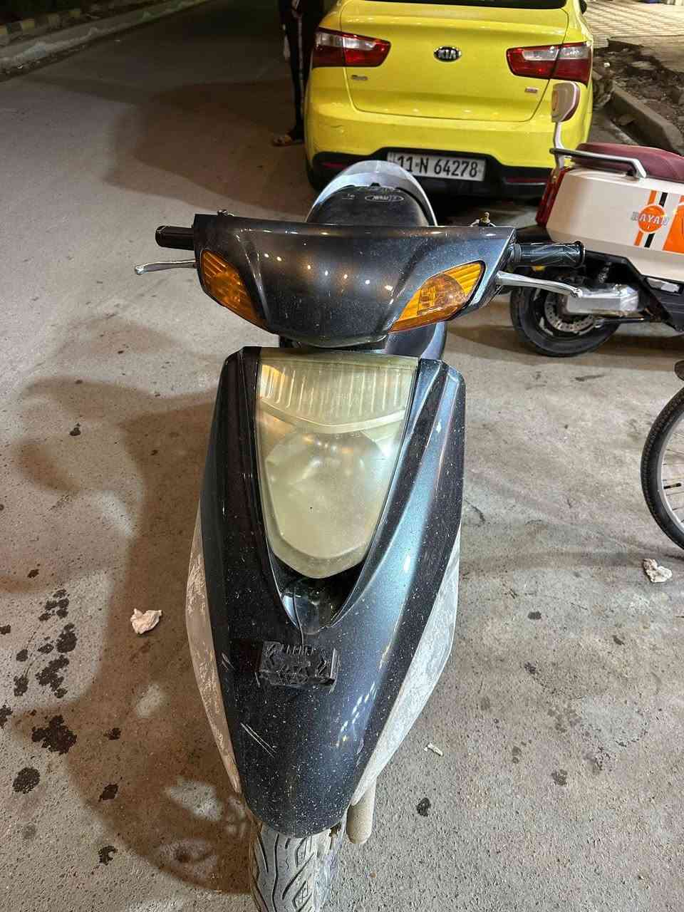 سلام عليكم شباب دراجه بريز رمبه كلشي مامبدل بيها بس كفرات تجاري والاصليات ضامهن وشاد كزوز طبعاً cs بس الكزوز مو للبيع الصالنصه البلاديه موجوده العقل البلادي مبرمج وانت قيس بلادي ومبرمج يعني جيب اقوا كزوز وشده ماعليها شي قطره مال دهن رياضي ومعدل الدراجه موصل 100 والغزاليه تشهد الدراجه خير من الله صارلهه شهرين و7 ايام نازله من الرمبهه بس اني هاملها لاغسل ولاشي بس تبديل دهن وبانزين محسن شباب الدراجه للبيع او مراوس البيع سعر 700 قفل بدون عمله ولموشراي لايدخل فدوه رقمي واتساب
***********
مراسله فقط لاتتصل
