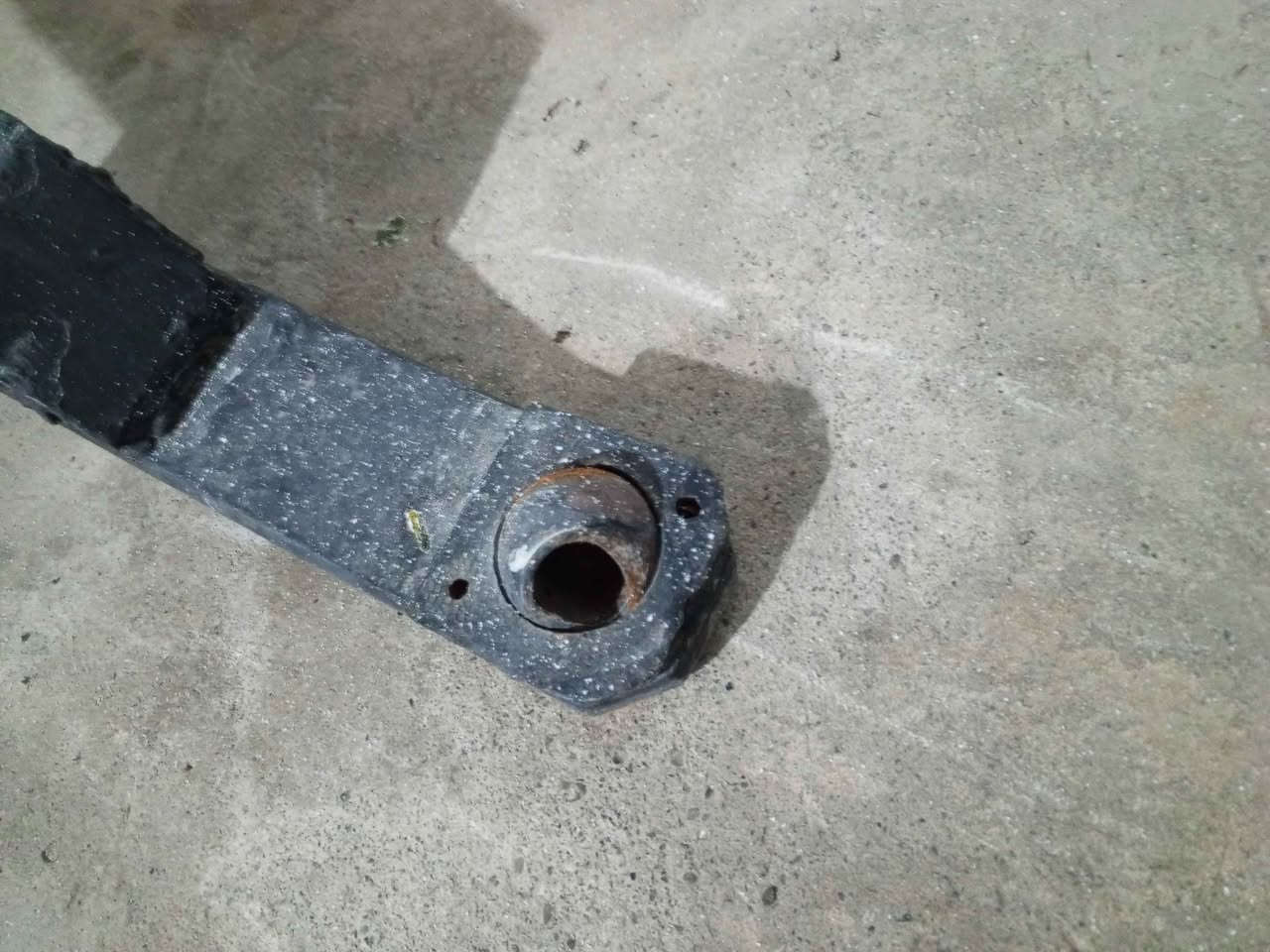 عەرەبانەی زۆر خاوێن و بێ خایس و ڕزیوی تایەکانی لۆکن و ئەوەش ژ.م*********** Singapore
