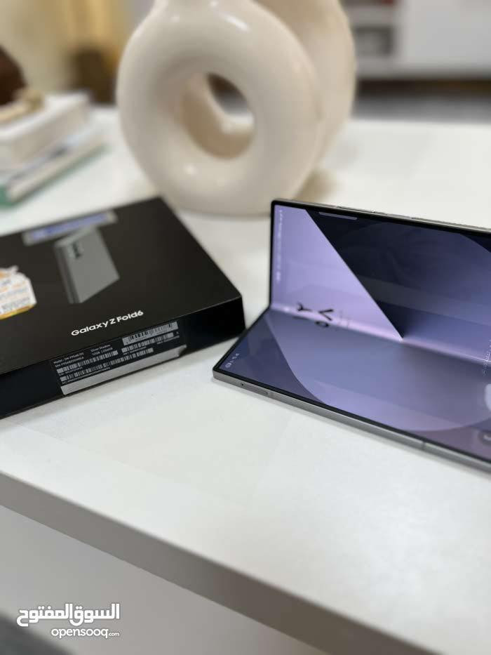 جهاز فولد 6 لون تيتانيوم  ذاكرة 512 كيكا
مستخدم جدا قليل نظافة %100
كامل ملحقاته الاصلية
السعر 950 الف وبيه مجال بسيط رقمي ***********
