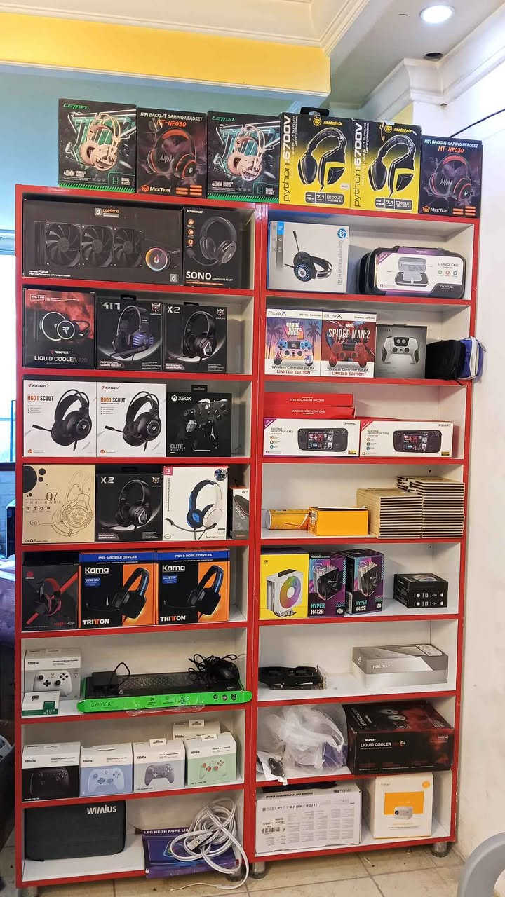 Rog ally  120hz 
steam deck
mouse attack shark 8k 
mouse logtich g pro wire less
gamesir black & white 
keyboard attack shark x68
caver steam deck + glass protector 
Xbox controller elite 2 death stranding edition 

مکان اربیل ، عندی توصیل 
hawler gayandn bardasta أربيل, العراق


**إذا كنت صاحب هذا الإعلان وتريد حذفه لأي سبب، رجاءا أرسل رسالة إلى الدعم الفني**