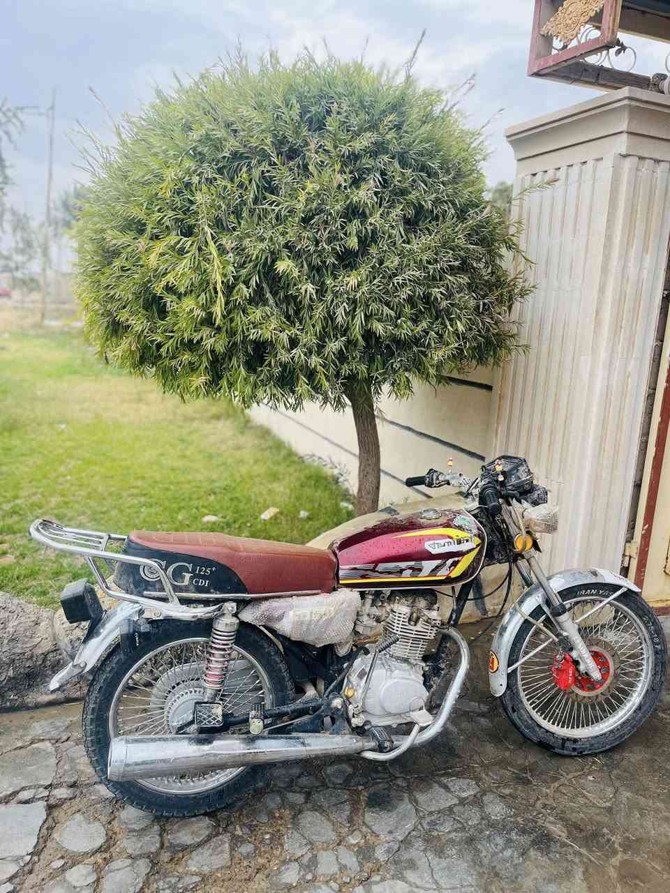 سلام عليكم
دراجه تايكر موديل ٢٠٢٣ لون ماروني دراجه كامله مكفوله من كلشي فقط نقص استان وسط 
مكان شهربان جسر عوني
هـ***********
س ع ر ٥٥٠ وبيها مجال
