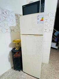 ثلاجة فيستل • جديدة • مجال بسيط