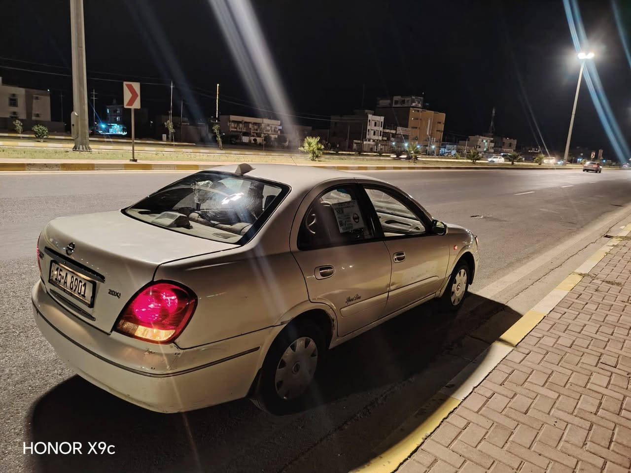 2008 محرك 1800 اسود
كير عادي 
85 بيها مجال قليل 
***********
