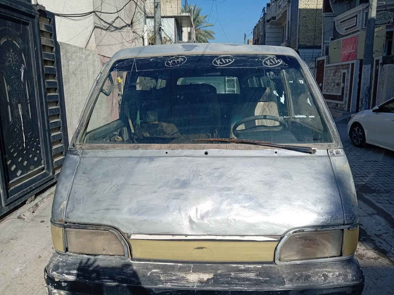 السلام عليكم بستا للبيع رقمها بغداد صدامي السيارة بسمي عليها غرامة ١٢٠ الف اريدها بي ١٧ ورقة مكاني بغداد واتساب ***********
