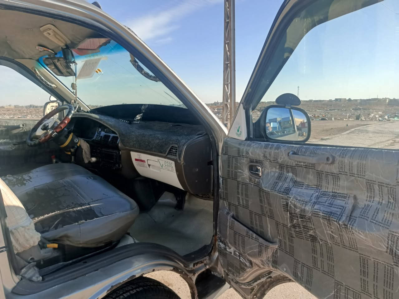 سلام عليكم البيع كيه بريجو موديل 2000 رقم بقداد نكليزي بسمي سياره مكفوله من مكينه وكير وكسن وصدر كهربايات كلنه شقاله تخم تاير سياره مانقصه كلشي كبل الشارع المكان بو غريب الحصوه السعر 90وبيه مجال الطيبينالستفسار ***********
