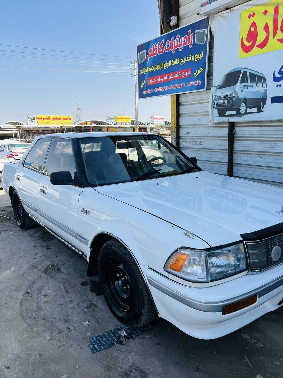 السلام عليكم سياره هارتوب البيع موديل 1987 مكينه وكير جدد حداديه حلوه تبريد ثلج رقم بغداد دولي مكان سياره بالنجف السياره مكفوله من كص ونقل جثه السعر55وبيها مجال اتصال فقط ***********
