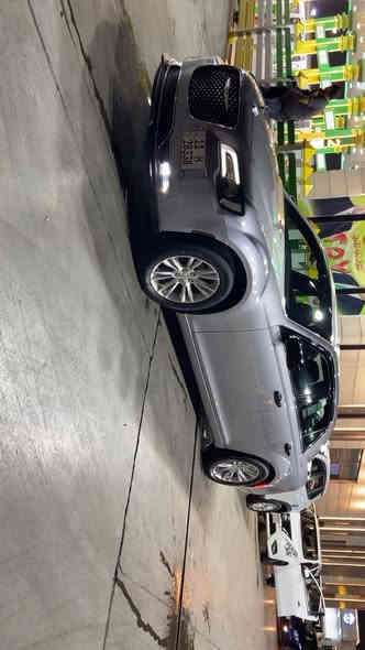 سلام عليكم اوباما 2018 S فورويل السياره مكينه 3600 سياره فول عده الفتحه ماشيه 79 الف mi ادامه كامله صدر تبريد منضومة البانزين كلها ادامه ويل مكسيكي 18 انسه الطسه سقف روز رايز. سياره كلش حلوه السعر 192 
***********
