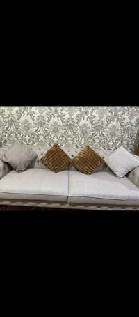 ٨مقاعد • برونز • مكان بلديات