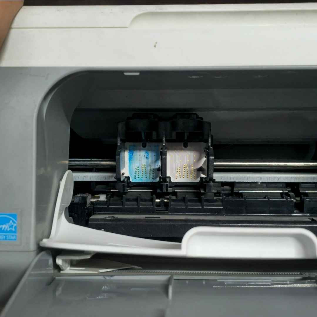 طابعه hp اصلية
شغاله 100%
اي نقص مابيها غير الحبر
نقص حبر ، بيها ملاحضات بسيطه (الباب و القبق)
السعر ٦٥ الف و بيها مجال ان شاء الله 
متوفر توصيل لكل المحافظات ٥ الاف
مكاني كربلاء 
***********
اي استفسار اني حاظر كربلاء, العراق
