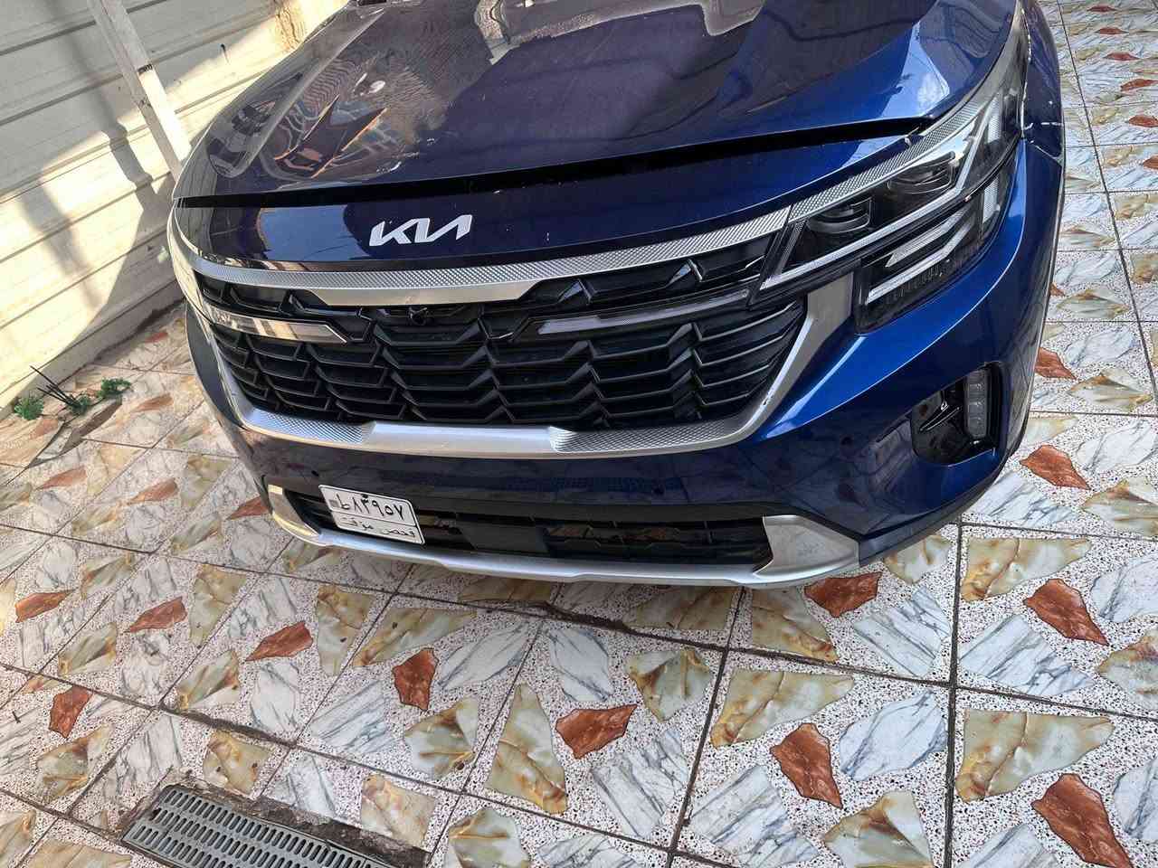 السلام عليكم
كيا سيلتوس وارد امريكي 
دخول جديد بدون رقم _ موديل 2024
منفيس ب اسمي 
فئة S فول مواصفات عدا الفتحة 
محرك 2000
ماشية 10000
كشنات تدفئة 
رادار امامي 
رادار خلفي 
رادار جانبي نقطة عمياء 
رادار تنبيه عند فتح الأبواب 
قيادة شبه ذاتية 
اوتو هولد
نظام صوت 
إنارة داخلية متغيرة 
شاحن لاسلكي 
تبريد قطعتين 

الحادث:جانبي صبغ جاملغ امامي عكس السايق  وصبغ البنيدوتكحيل بسيط  ايرباك بردة 

رقم الشاصي مرفق بالمنشور 

الرقم***********
السعر:152
