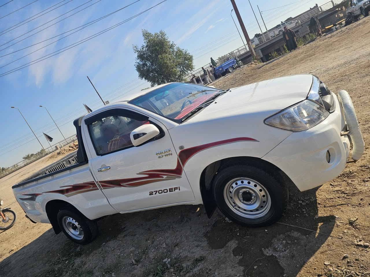 فلاونزه تك مديل 2011 مكفوله
رقم نكليزي سنويه مجدده لل 30 بسمي

حداديه تايرات جدد محرك كير اكسل مكفولات

السعر 122 وبيه مجال حق الجيه المكان ديوانيه 

رقم الهاتف ***********
