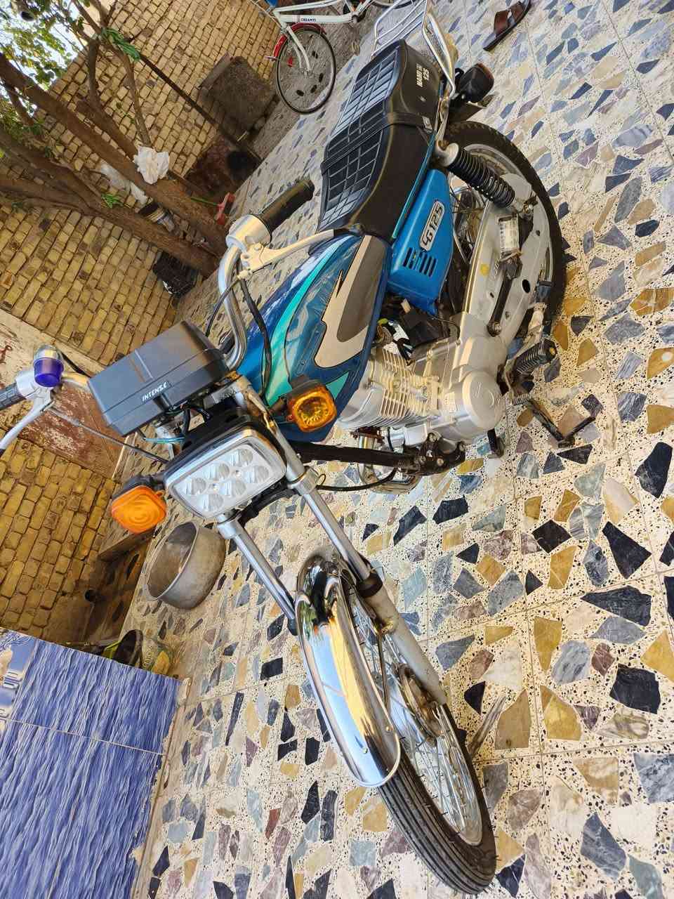 سلام عليكم ورحمة الله وبركاته دراجه للبيع للستفسار خاص أو الاتصال علا الرقم


**إذا كنت صاحب هذا الإعلان وتريد حذفه لأي سبب، رجاءا أرسل رسالة إلى الدعم الفني**