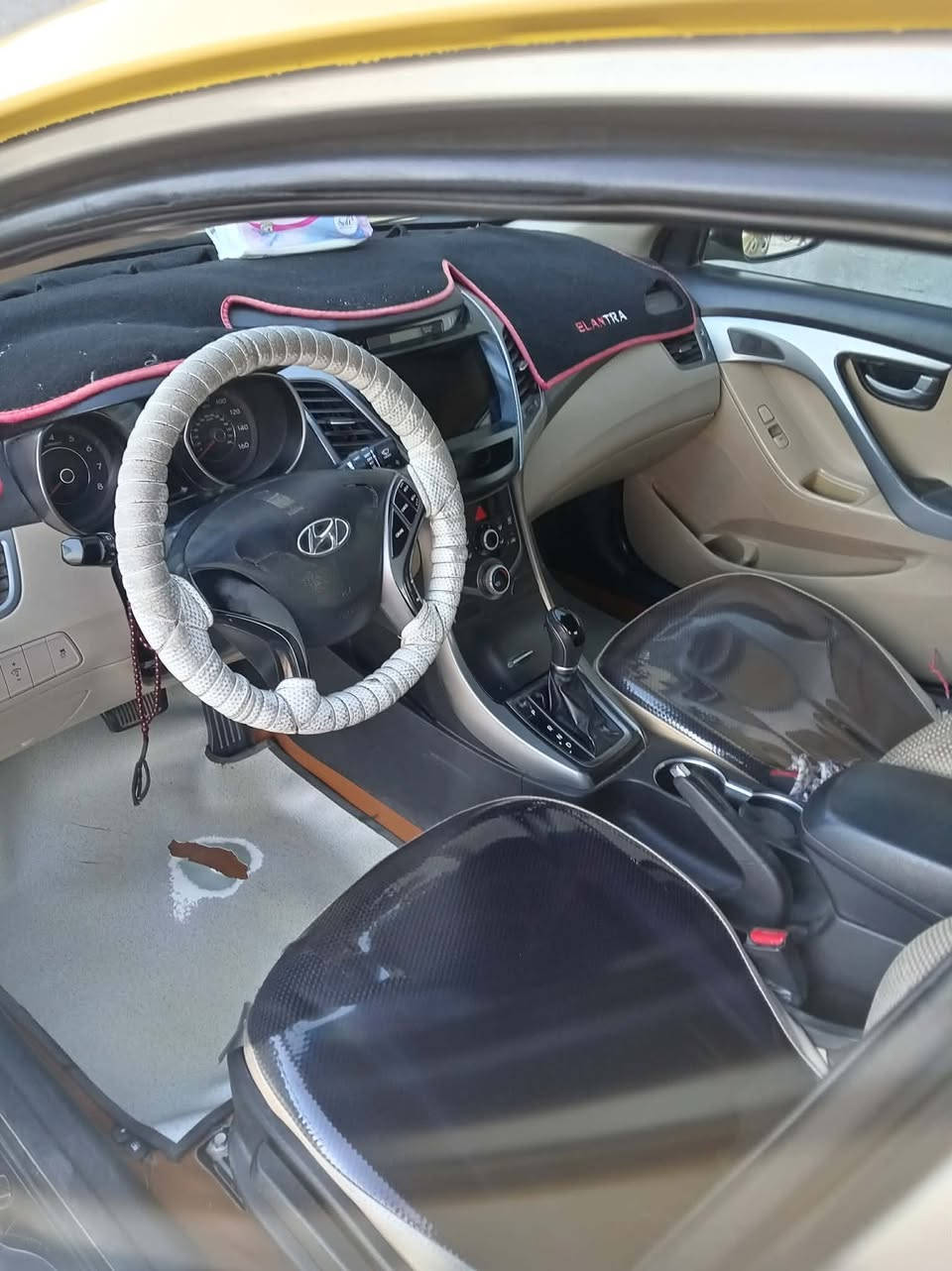 النترا 2015
او مراوس كورولا خصوصي 
امريكي مضلع صفره تكسي 
رقم بغداد بسمي 

العنوان الفلوجة 
السعر١٠٥ وبيهه مجال 
***********
