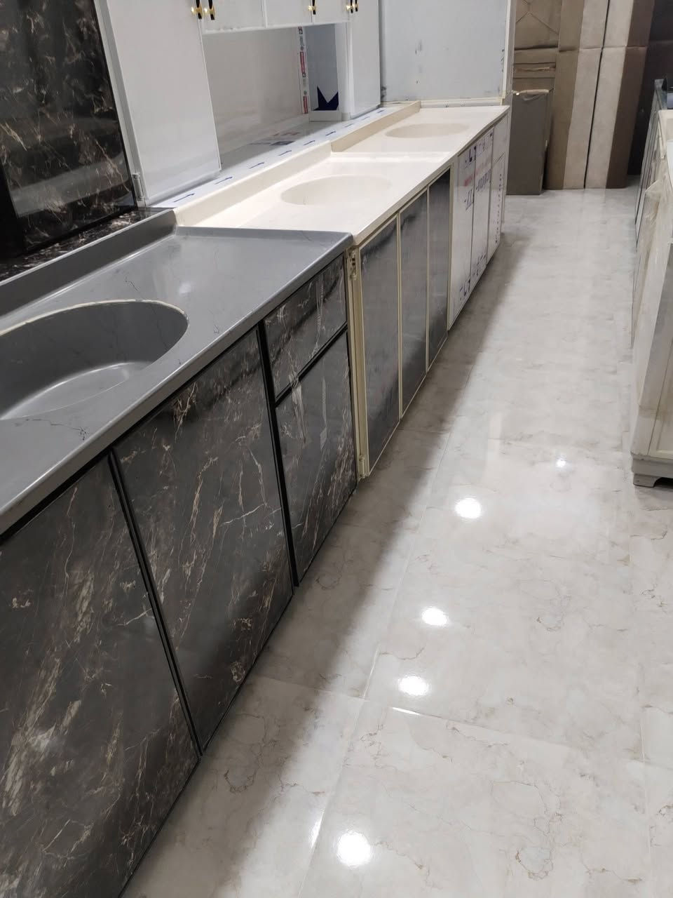 ياالله متوفر جميع المقاسات الكاونتر ومتوفر جميع قياسات سنك الان في مجمع أم البنين للآثاث المنزلي المستخدم وجديد العنوان واسط نعمانيه شارع جعفر الطيار مقابل معرض أبو نور للسيراميك اي استفسار مراسلة الصفحة او الاتصال على الرقم *********** /***********
