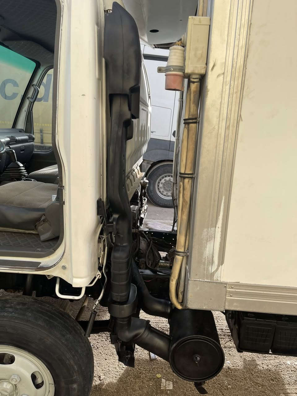 كنتر براد تبريد منفصل وكهرباء هم يشتغل مكينه وحده سياره مكفوله من ضربه وكص مكينه سياره وكير شرط الفحص اصوليات تحويل ثاني يوم تروج معامله مكان سياره بصره موديلها2002 بل نسبه لتبريد امامي مالت قماره عاطل حداده سياره جديده *********** بصره سعرها 120$
