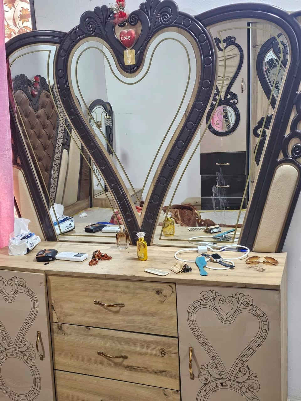 السلام عليكم... غرفه نوم تركيه جديده سعر 800 علمن سعرها من شتريتها بمليونين للتواصل
 *********** عمارة, ميسان
