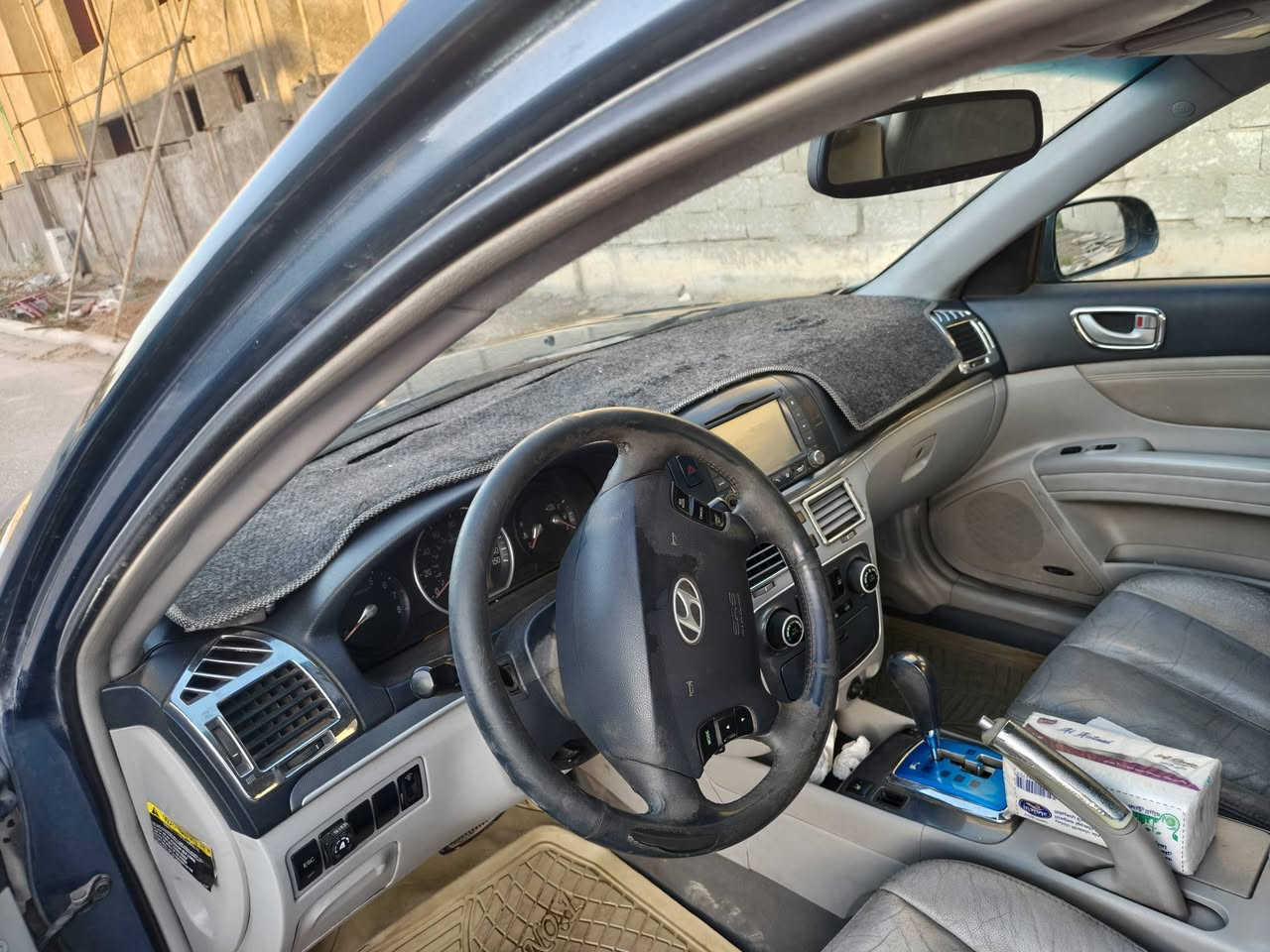 ‏سوناتا موديل ٢٠٠٨ امريكي نظيفة ومرتبة وداخلها جديد.. محرك ٢٤٠٠ دوش . . تحكمات ستيرن كشن سايق كهرباء. . كشنات جلد بلادي. .
‏محورها غاز بالمعمل الحكومي والمنظومة تركية خزان ٦٠ لتر ومابيها اى مشكلة والحمد لله.. 
‏السيارة ضربتها بالجنطة الجامرلغ والصندوق الخلفي.. السيارة مكانها ديالى مقابل جامعة ديالى معروضة للبيع ..... السعر ١٠٥ ورقة.. للتواصل متواجد علفيس اكثر الاوقات وكل الهلا بيكم..


**إذا كنت صاحب هذا الإعلان وتريد حذفه لأي سبب، رجاءا أرسل رسالة إلى الدعم الفني**