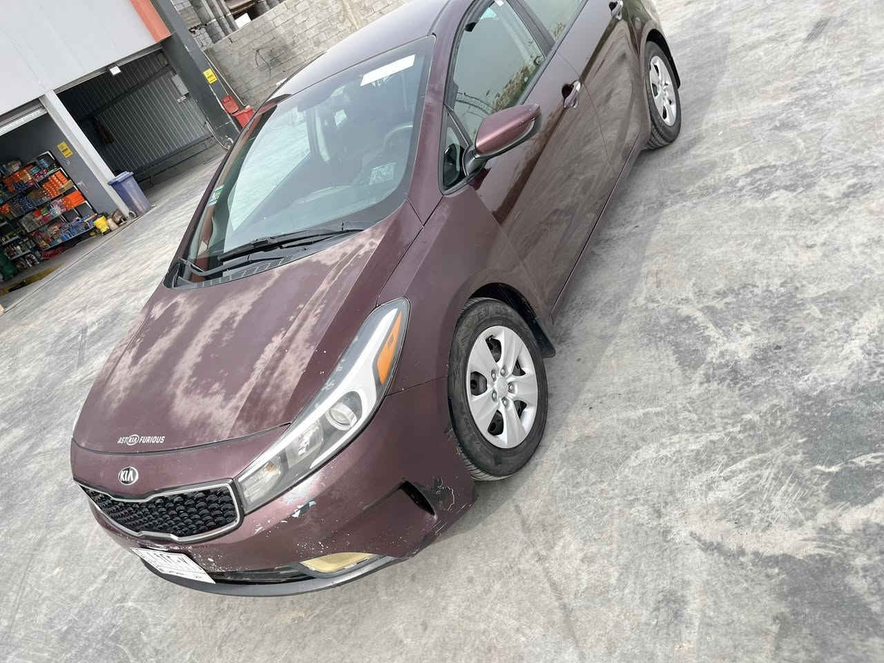 سلام عليكم كيا فورتي 2018 ماشيه 100 حادث جاملغ ايسر وبند رقم بابل السعر 120 وبيها مجال قليل للاتصال ***********
