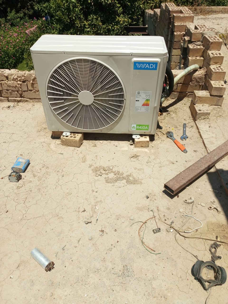 السلام عليكم
تنصيب جميع انواع السبالت 🧑‍🔧 
صيانه 🔧💯غسل وادامه 🧑‍🔧 
شحن غاز ليك 🥶 *********** ***********
