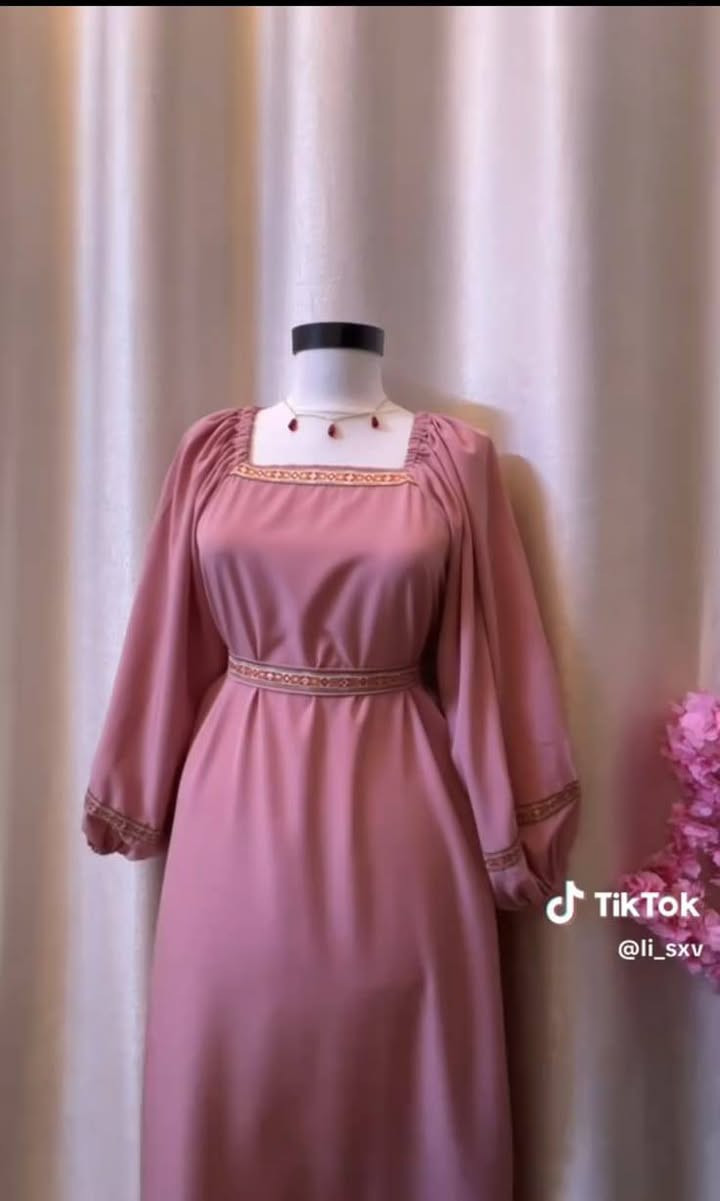 فستان كشمير كابوي مطاط درجه اولى
سعر الفستان ب15 الف قماش وخياط للحجز مراسله الصفحه


**إذا كنت صاحب هذا الإعلان وتريد حذفه لأي سبب، رجاءا أرسل رسالة إلى الدعم الفني**