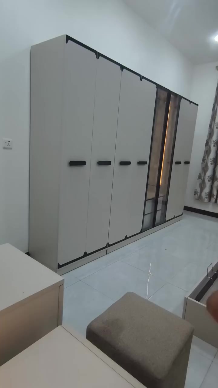 فيروزه 7قطع شبابي ونفرين موجود للحجز و الاستفسار واتساب ***********
