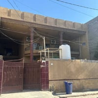 ٢٤٠م • ٤غرف • كراج سيارتين