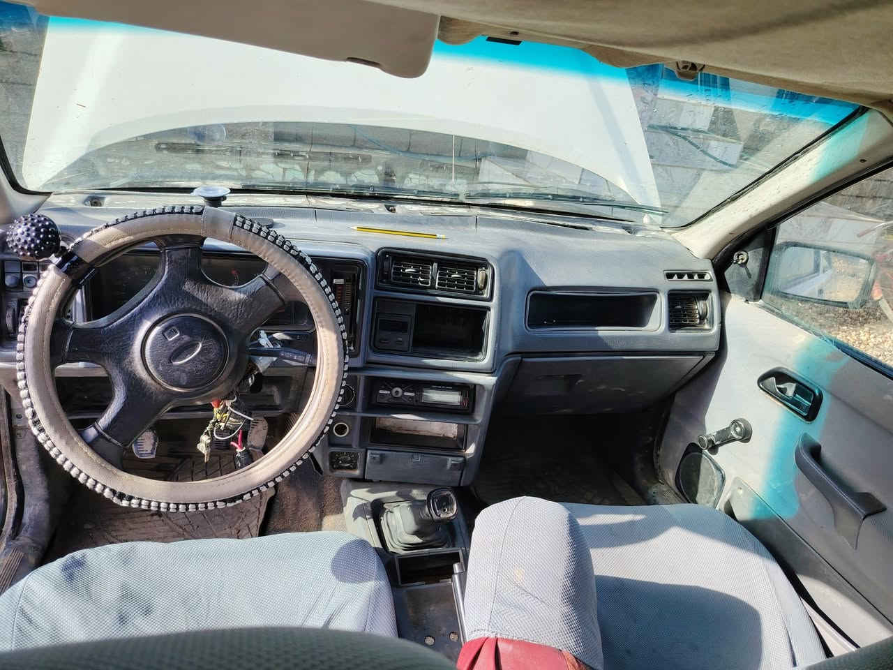 السلام عليكم ورحمة الله
سياره فورت سيره للبيع محرك جمل كير شرط السعر 14الرقم ***********
