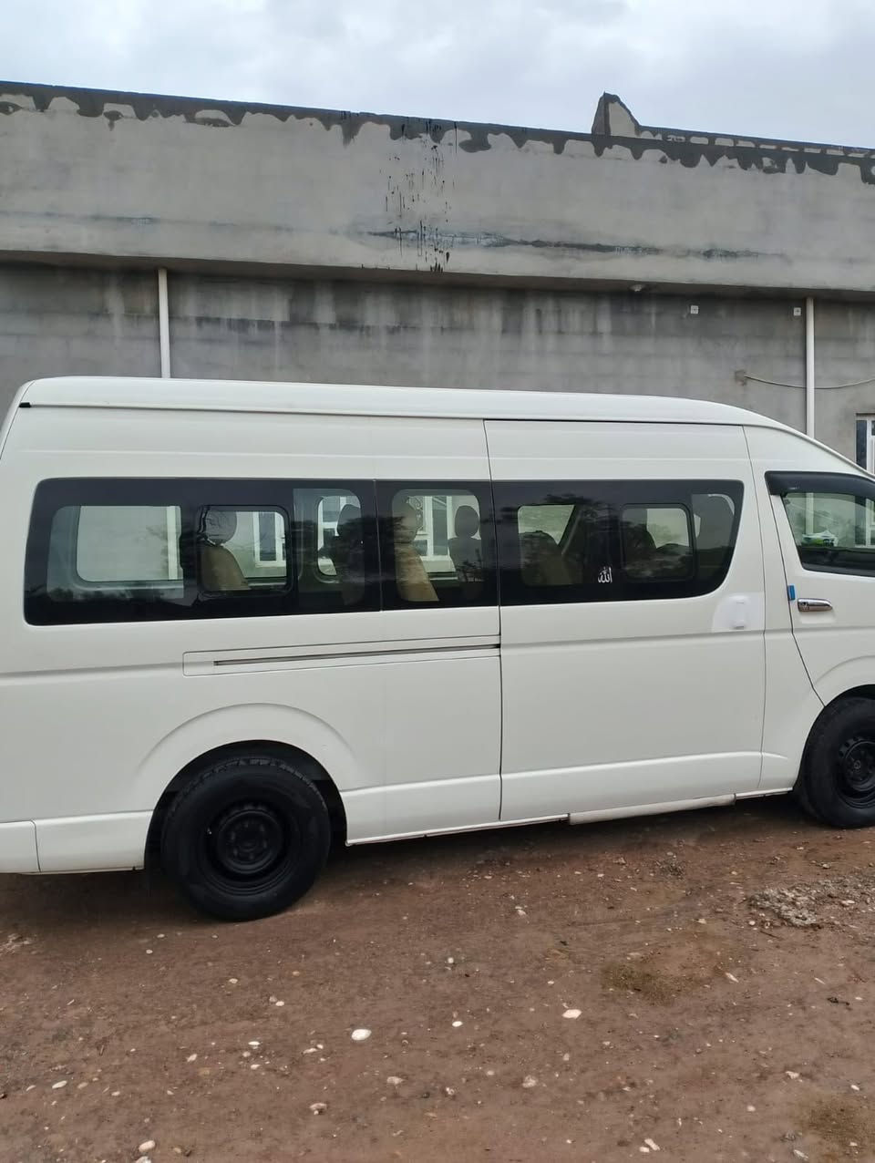 السلام عليكم
هايسه موديل ٢٠١٨ 

رقم سليمانية رقم جديد 

درع  و دوشمه  كشنات  دوشمه كاعيات كامل دوشمه

كشنات إضافية كلهن مشدودات 

كير ومكينه خير من الله  لا تبخير ولا صرف ولا فتح 

تخم تايرات جديد 

صدر امامي وخلفي جديد 

تبريد خير من الله 

الباب كهربائي

سياره جديده مابيها لا خط ولا بحث  

سونار مرفق الصور 

سياره جاهزه كبل للشارع بس ستر الله 

مكان السياره ديالى حمرين 

رقم صاحب السياره 

اسيا *********** السعر 353
