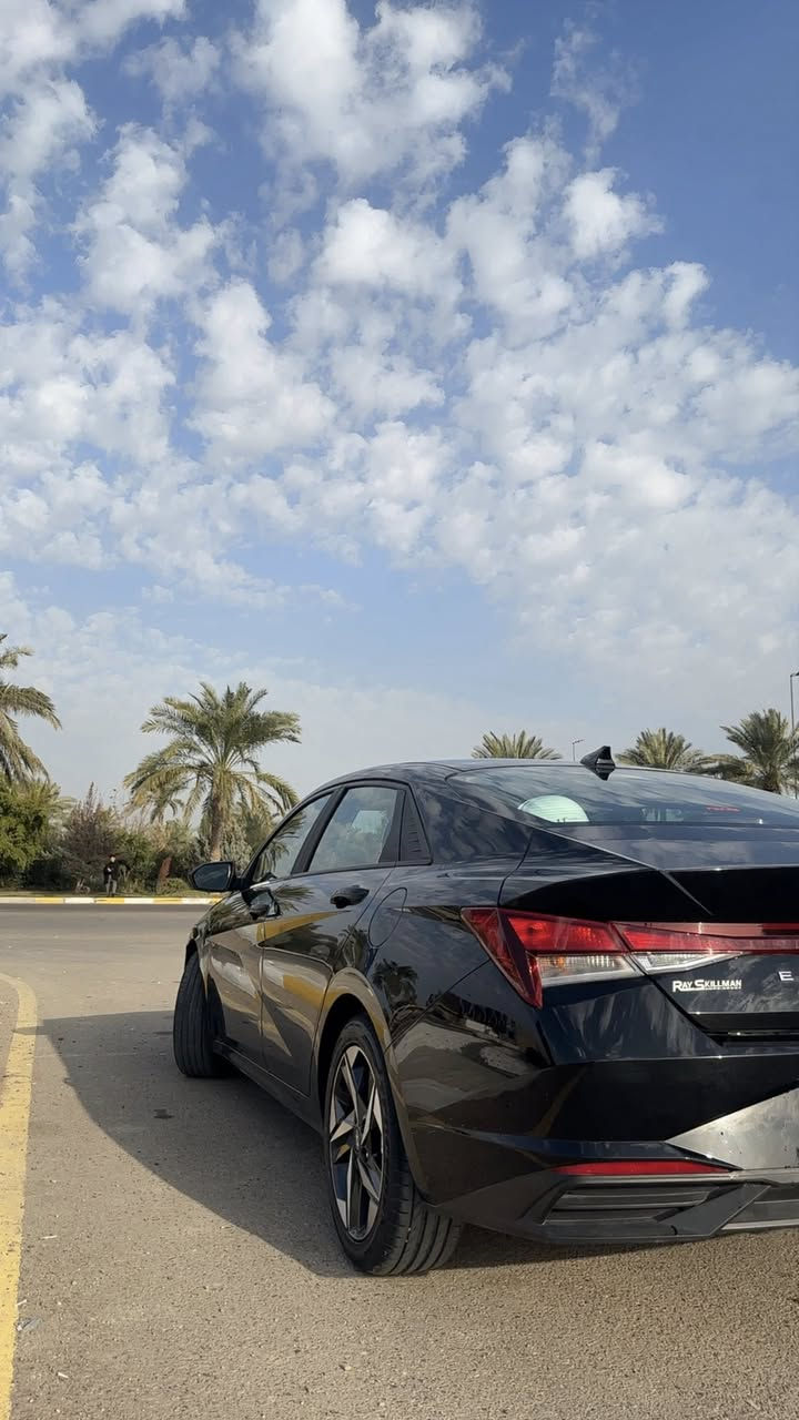 السلام عليكم
النترا 2023 وارد امريكي 
محرك 2.0 دوش 
جاملغ وبنيد 
*********** 
بغداد حي العامل
