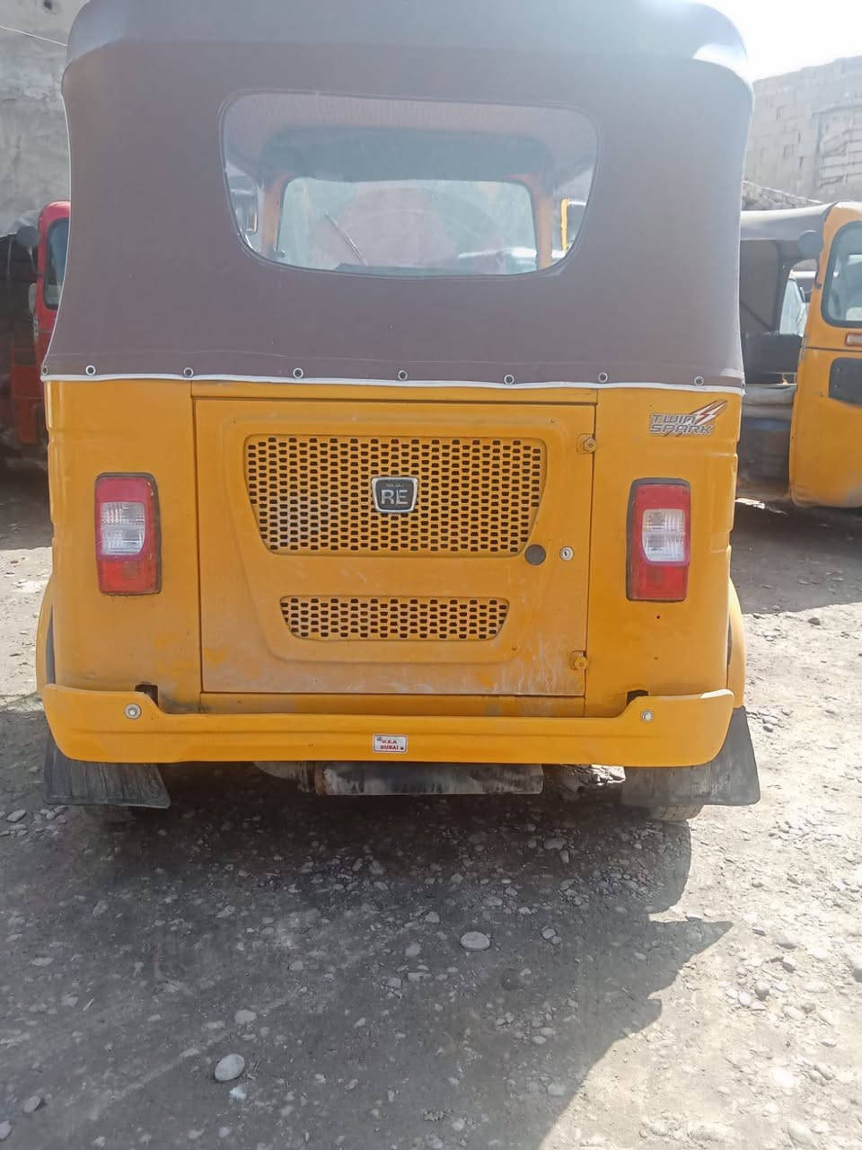 تكتك ٢١؛ مرقمه مكاني بغداد السعر ٦٨٠٠ رقمي ***********
