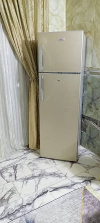 ثلاجه اخت جديدها مكان بل كماليه سعر 150 بي مجال 07736451293