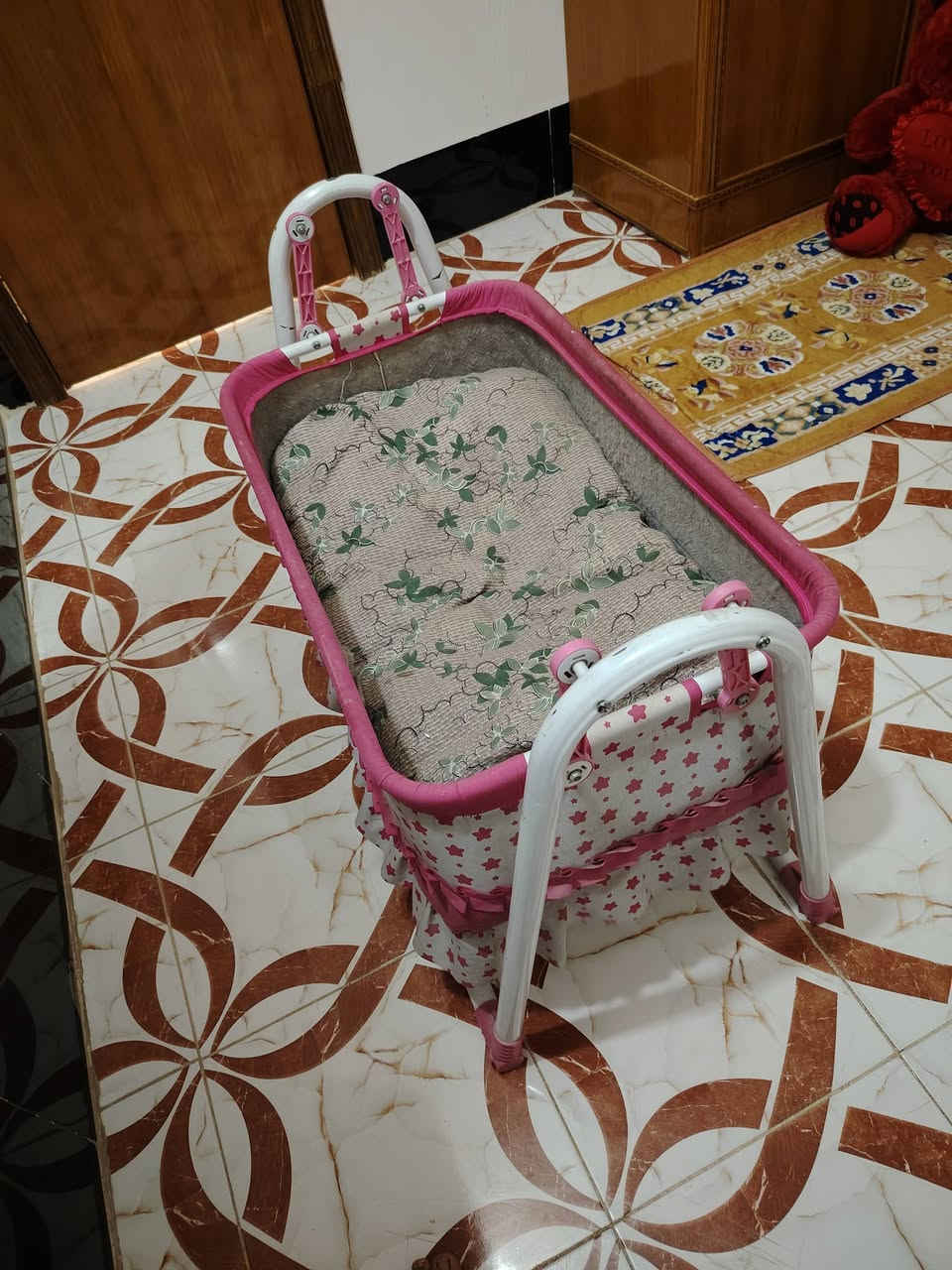 سلام عليكم عربانه وكروك البيع  استعمال قليل  ***********
