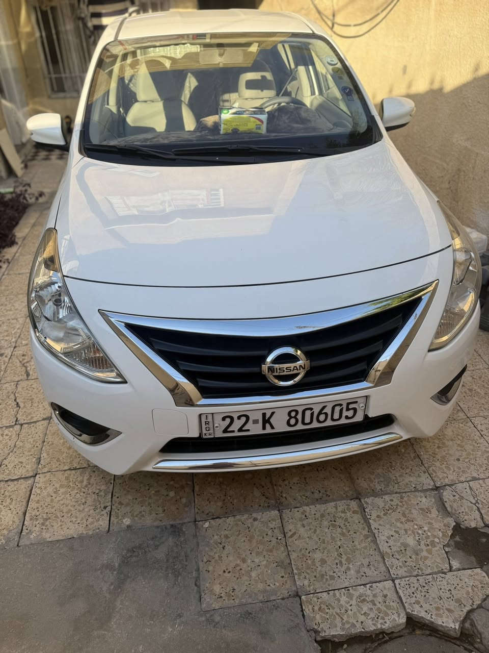 سلام عليكم نيسان سني موديل ٢٤ رقم أربيل الجديد بأسمي تحويل ثاني يوم سيارة مكفول من كلشي بس بارد بالجاملغ الامامي بسيط كير مكينه حداديه كله مكفول ماشيه ٦٣ فول مواصفات شاشه كامره أشاير بالمري قطعتين تبريد السعر ١٢٤ وبيها مجال مكاني بغداد السيديه الاتصال ***********
