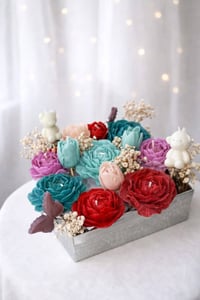 شباب. بوكيات شمع لبيع  والعمل حسب الطلب.  لعمل للاعياد الميلاد والحفلا...