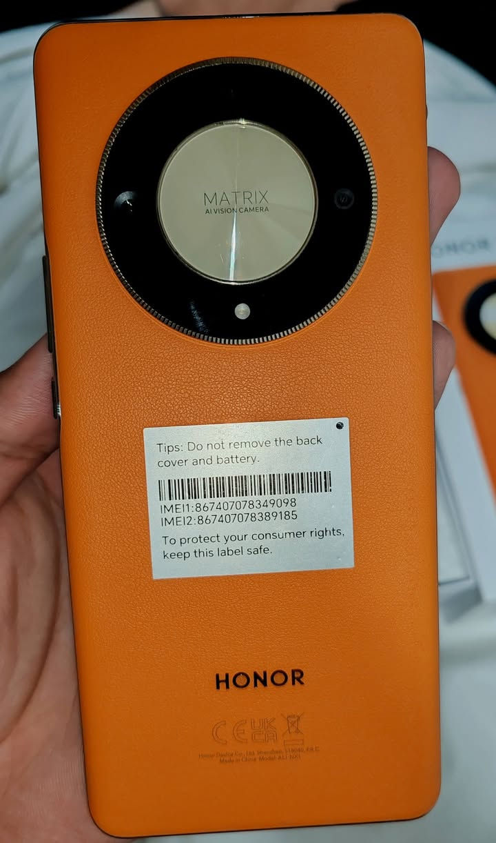 HONOR X9B 
هونر اكس 9 بي.
مواصفات معروفه جهاز راقي ضد الكسر و معالج سناب دراگون جيل السادس  كامرة اساسيه 108 ميگا بكسل جهاز نضافة 100/100 مع كارتونه و كامل ملحقات مكان كركوك حي الاسرى و المفقودين  سعر 250 الف


**إذا كنت صاحب هذا الإعلان وتريد حذفه لأي سبب، رجاءا أرسل رسالة إلى الدعم الفني**