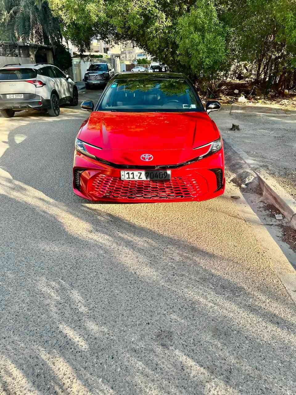🚗 للبيع
تويوتا كامري XSE موديل 2025 

🌍 المدينة –  بغداد - حي العامل 

ماشيه قليل 9000(Mi)

✅ المواصفات :

✔️ موديل: 2025

✔️ الفئة: XSE (سبورت

✔️ الحالة: نظيفة جداً

✔️ ممشى: كم

✔️ ويل  قياس 19 إنچ (سبورت)

⚙️ المحرك:

✔️ 4 سلندر

✔️ سعة 2.5 لتر

✔️ هايبرد (Hybrid)

✔️ صرفية وقود ممتازة جداً

كير أوتوماتيك

✔️ شاشة وسطية كبيرة (Touch)

✔️ شاشة عدادات ديجيتال

✔️ Apple CarPlay + Android Auto

✔️ بصمة تشغيل + دخول بدون مفتاح

✔️ مقاعد جلد رياضية

✔️ تحكم كهربائي بالمقاعد

✔️ تدفئة وتبريد مقاعد

✔️ تحكم ستيرن متعدد الوظائف

✔️ نظام صوتي عالي الجودة

✔️ شحن لاسلكي

✔️ منافذ USB متعددة

✔️ مكيف ثنائي المناطق

✔️ كاميرات 360 درجة

✔️ حساسات أمامية وخلفية

✔️ مثبت سرعة ذكي

✔️ نظام المحافظة على المسار

✔️ تحذير النقطة العمياء

✔️ نظام الفرملة التلقائية

📌اي ستفسار ***********:
