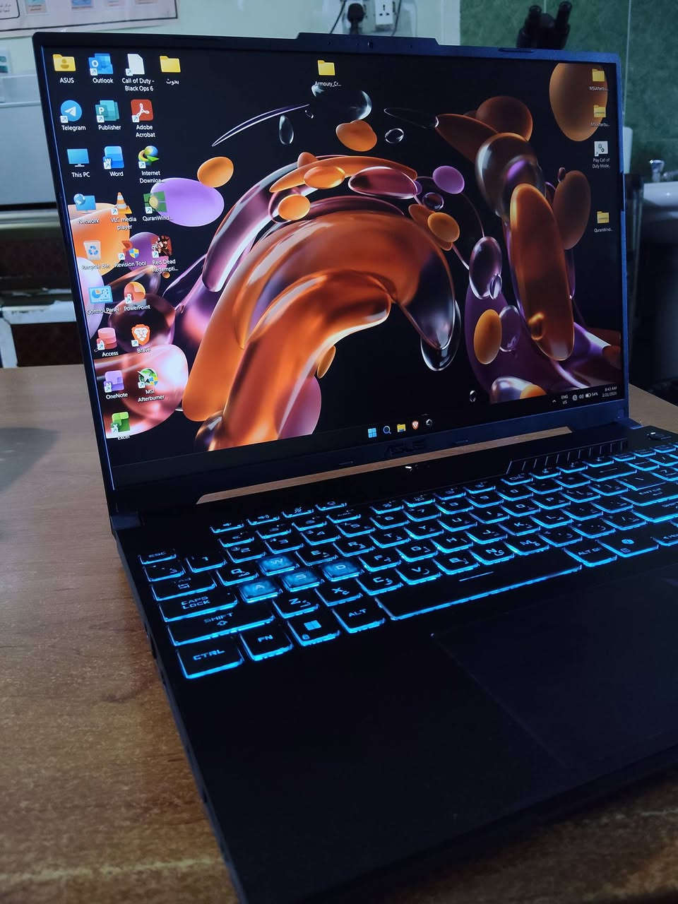 ASUS TUF GAMING F16
السلام عليكم 
لابتوب للبيع فئة Gaming ولكل شي تكدر تستخدمه العاب ومونتاج وبرامج هندسية.
معالج: Intel cor5 210H
كرت الشاشة: RTX 3050 6GB
رام: 16 GB DDR4 
تخزين: 512 NVMe 4th-gen 
شاشة حجم 16  1920×1200 
اظاءة كيبورد RGB
دعم تقنية mux switch
منافذ كاملة تايب سي ويو اس بي2، رامات من جبتهه 8 وطورتهه لل16 ومكفولة مية بالمية من كلشي، مستخدمة فقط 5 اشهر والضمان يخلص شهر 11 2026، الكارتون موجود والشاحنة الاصلية. 
السعر 1100000 وبيها مجال بسيط للشراي مكاني بغداد/المدائن/ ما متواجد على الفيس ***********
