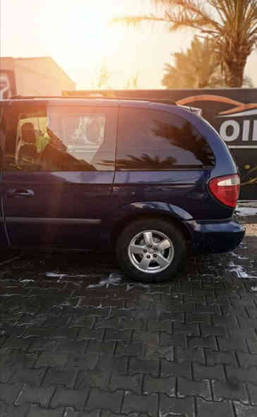 دوج كرفان موديل ٢٠٠٥ محرك 3300 التبريد ممتاز المحرك جيد جدا السياره بلادي رقم بغداد السعر ٧٠ $
مكان بغداد الحبيبيه هاتف ***********
