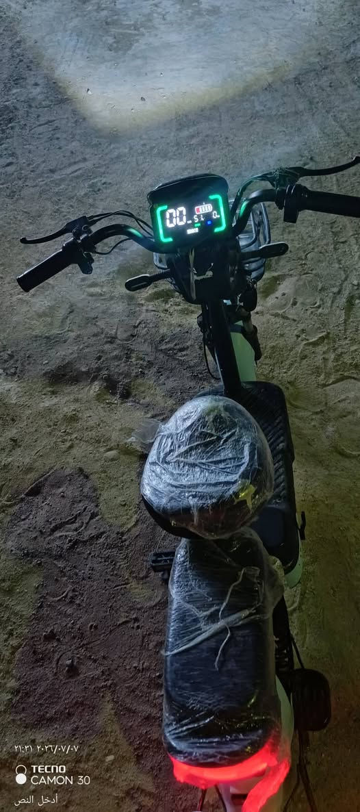 🚴三 دراجه حجم 14 للبيع الاتصال على هذا ***********
