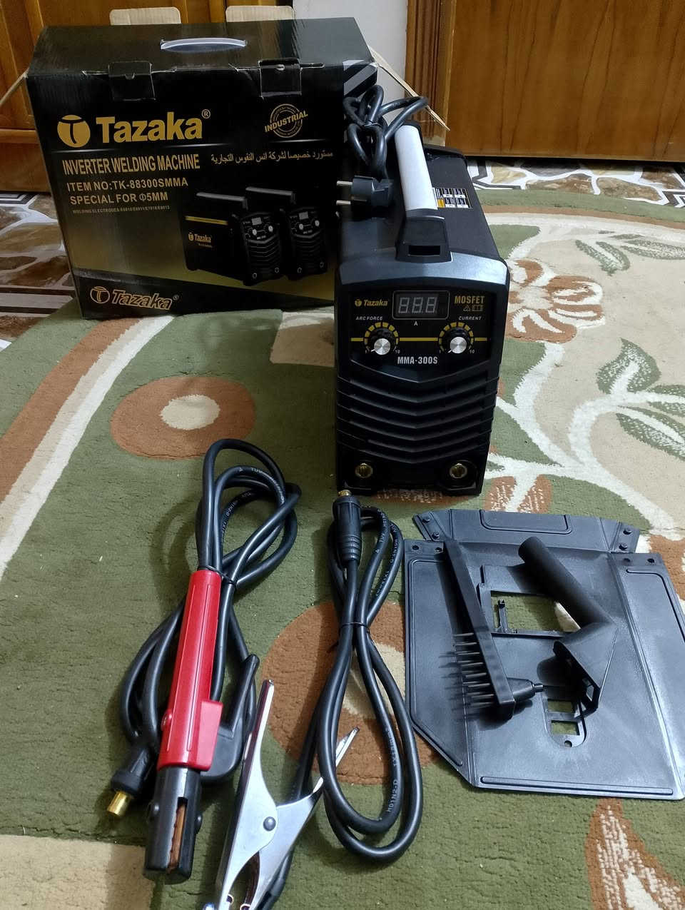 مكينه لحيم تازاكا حجم كبير 300 انبير مال اعمال شاقه جديد غير مستخدم مع ملحقاتها كامله للبيع سعر 135الف كوسره حجم كبير من شركه تام 2800 واط جديد غير مستخدم للبيع سعر 85 الف  السعر قفل  مكاني كربلاء توصيل ماعندي موبايل ***********
