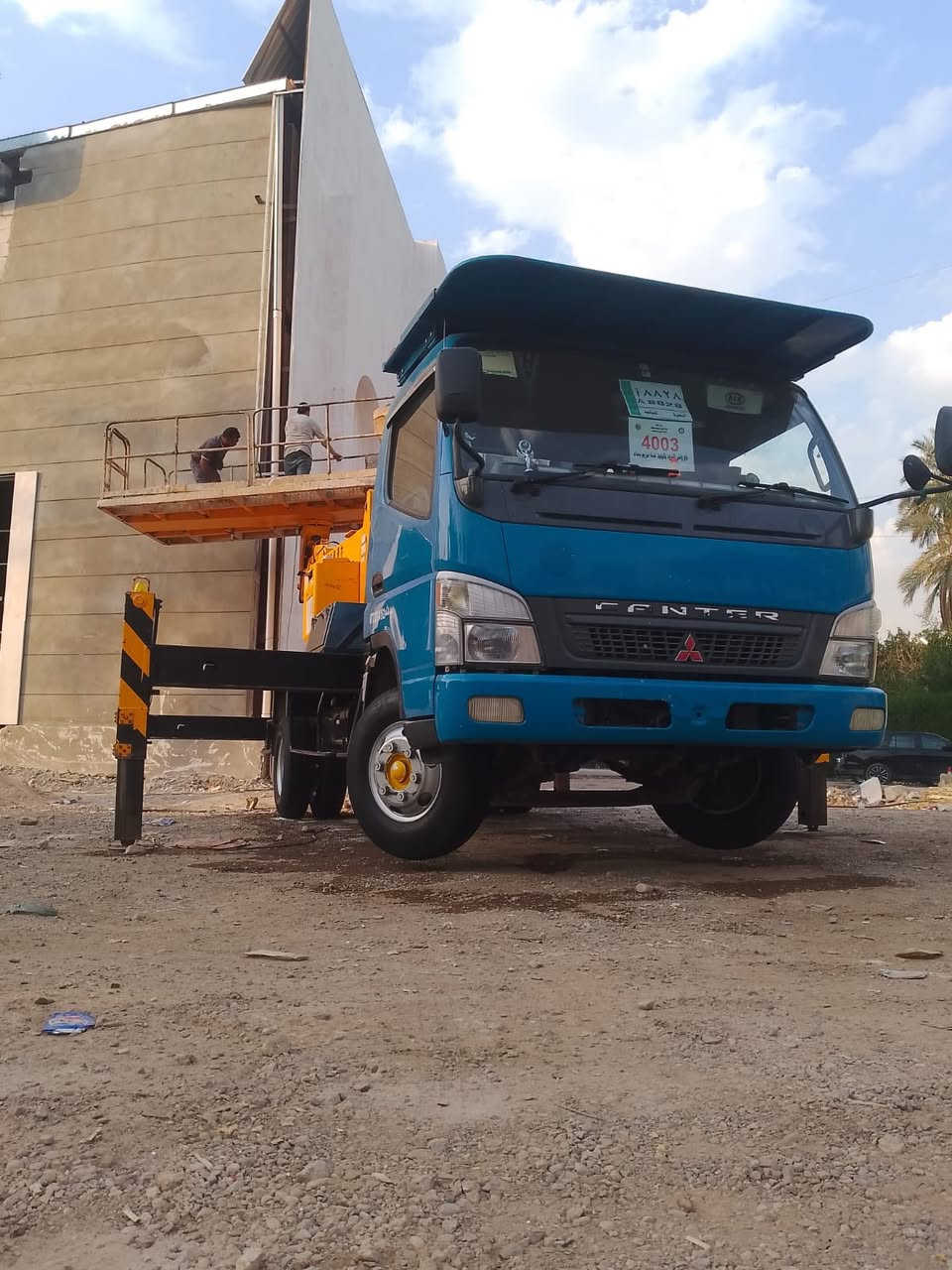 السلام عليكم كنتر 16 مترتادانه للبيع مكان بغداد ***********
