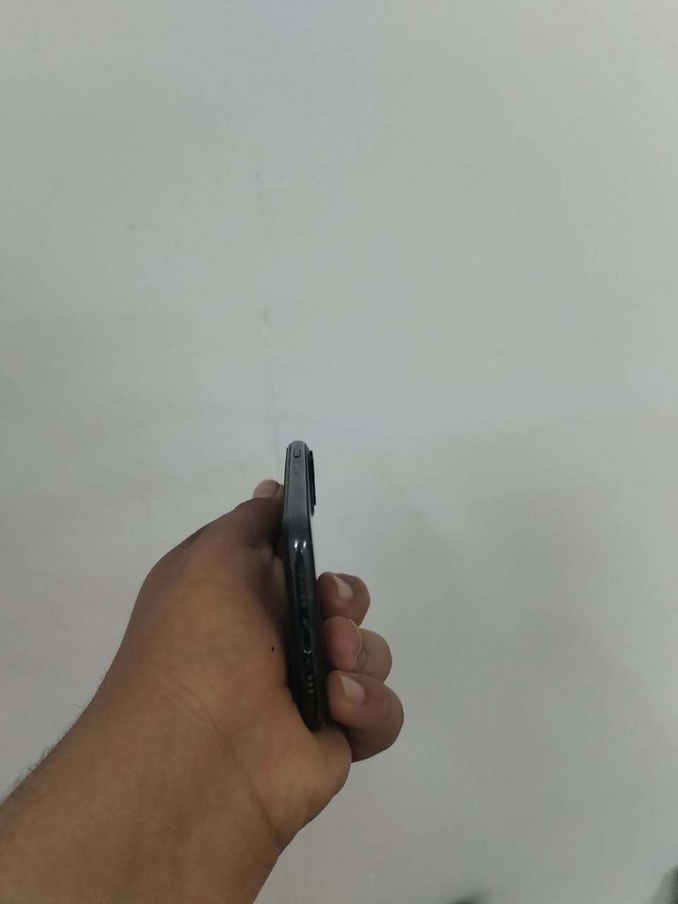 ايفون اكس المحور 11 برو نظافه 90% زائدا شاشه مبدله سعر 100 وفي مجال ***********
