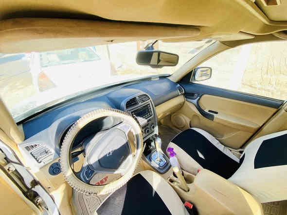 السلام عليكم 
تيكو لبيع مديل 13السيارة مكينة وكير جدد السيارة جاهزة مابيها شي فقط اخياسات ملكطيهن رقم قادسية سنوية صاقطة سنة 
السعر 52وبيها مجال
***********
