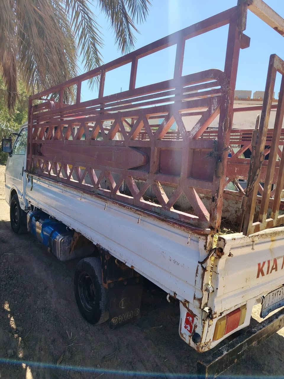 سلام عليكم كيا بنكو موديل 94 رقم بغداد الماني سنويه 27 مكينه كير واكسل خير من الله تخم تاير صدر جديد كهربائيات شغاله  السعر 47وبيه مجال ا
***********
