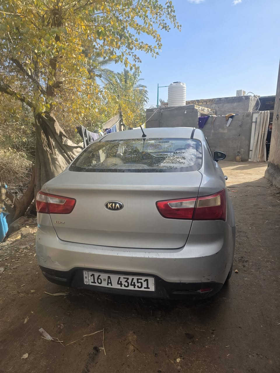 ريو خليجي موديل 2015
سوناراه بالمنشور فقط ربع جاملغ خلفي رش
مكينه 1600جديده
السياره جاهزه 
رقم انكليزي الجديد
السعر85$
الاتصال ***********
